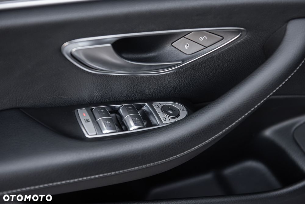 Mercedes-Benz Klasa E 220 d Business Edition 9G-TRONIC - 17