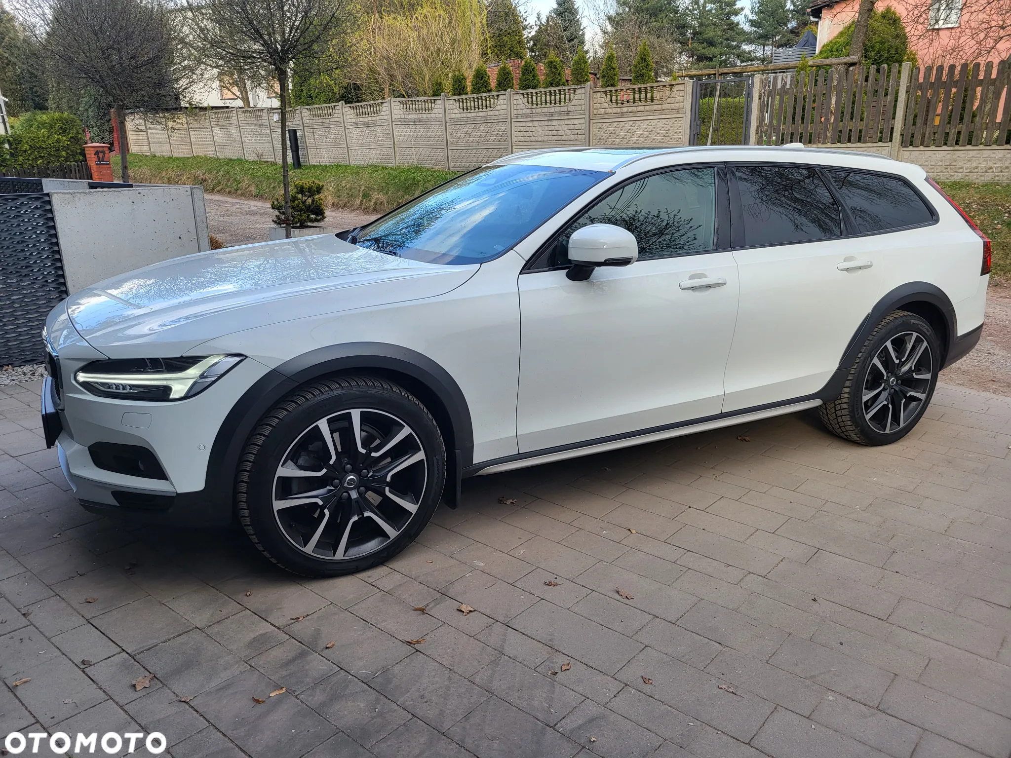 Volvo V90 D5 AWD Momentum Pro - 3