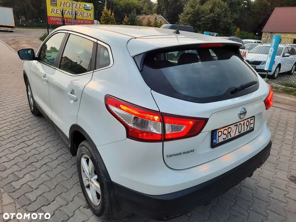 Nissan Qashqai 1.5 dCi Tekna - 11
