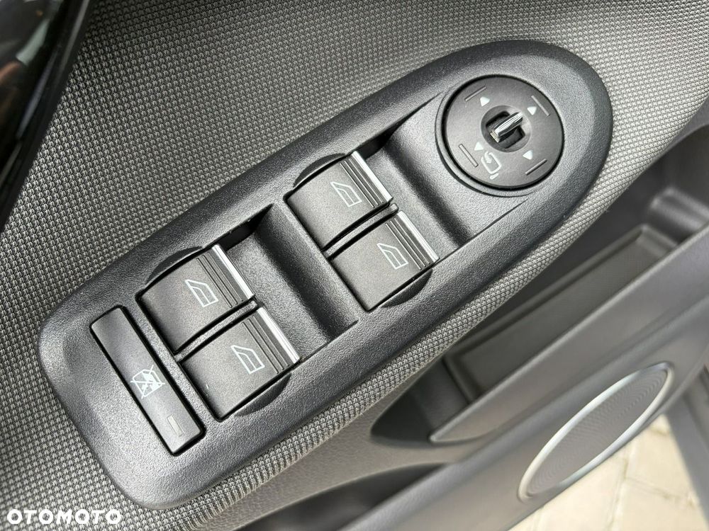 Ford Kuga - 20