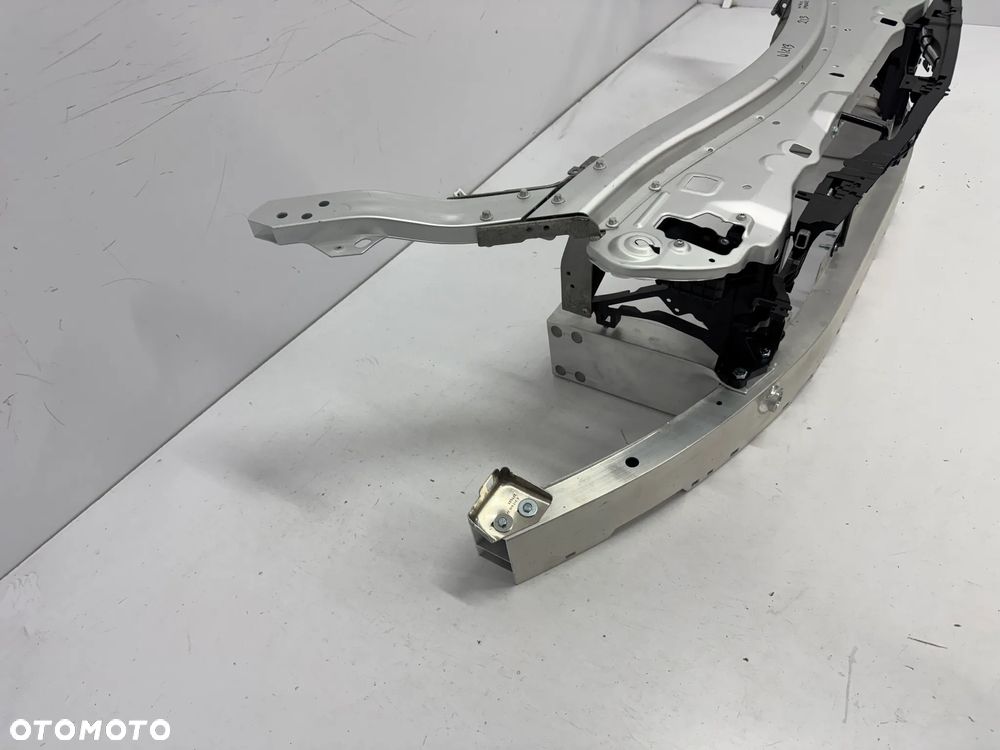 MERCEDES E KLASA W213 PAS PRZEDNI NOWY - 3