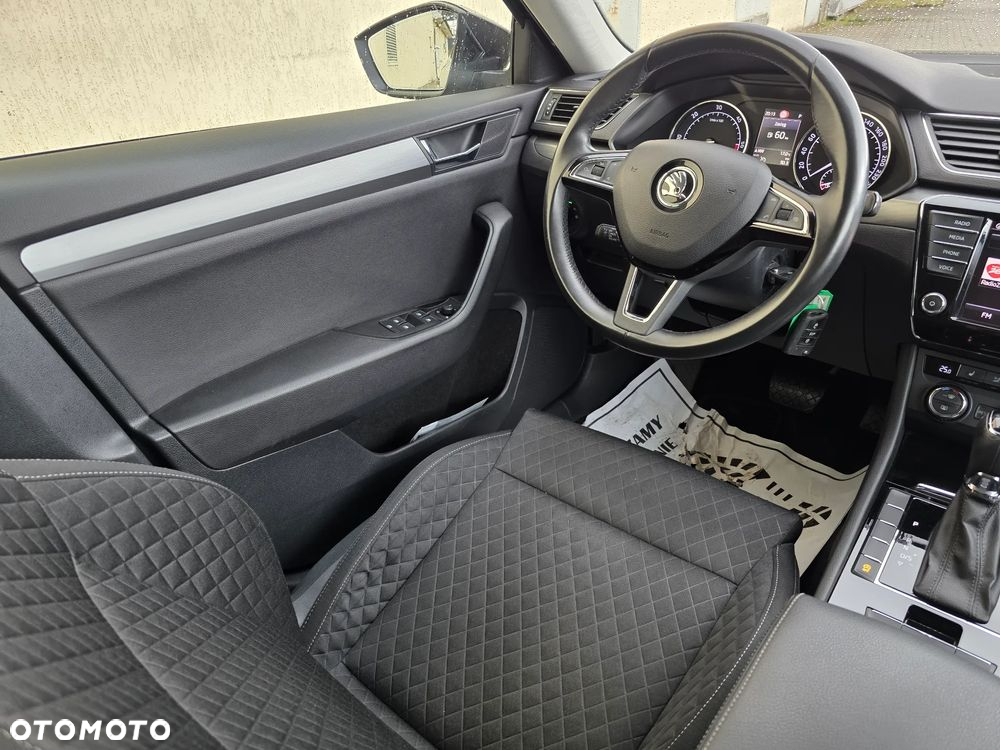 Skoda Superb 2.0 TDI Active DSG - 20