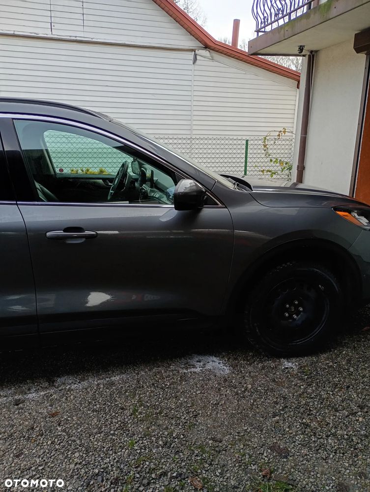 Ford Escape ver-2-0-ecoboost-awd-titanium - 6