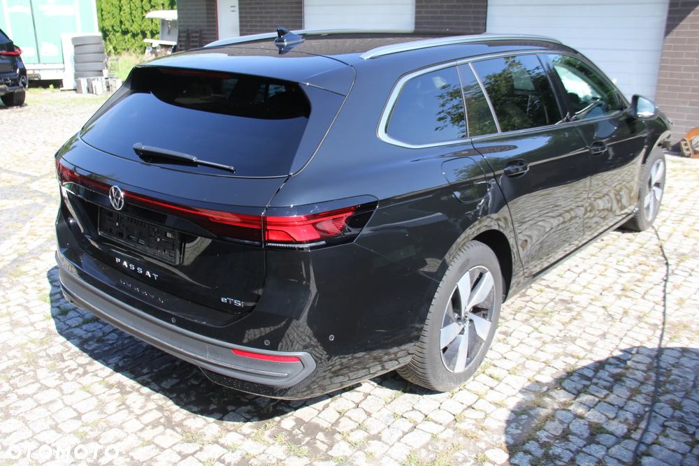 Volkswagen Passat 1.5 TSI ACT mHEV Style DSG - 2
