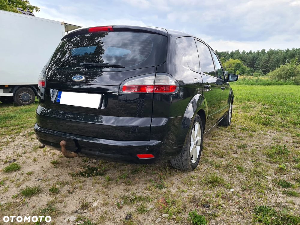 Ford S-Max - 10