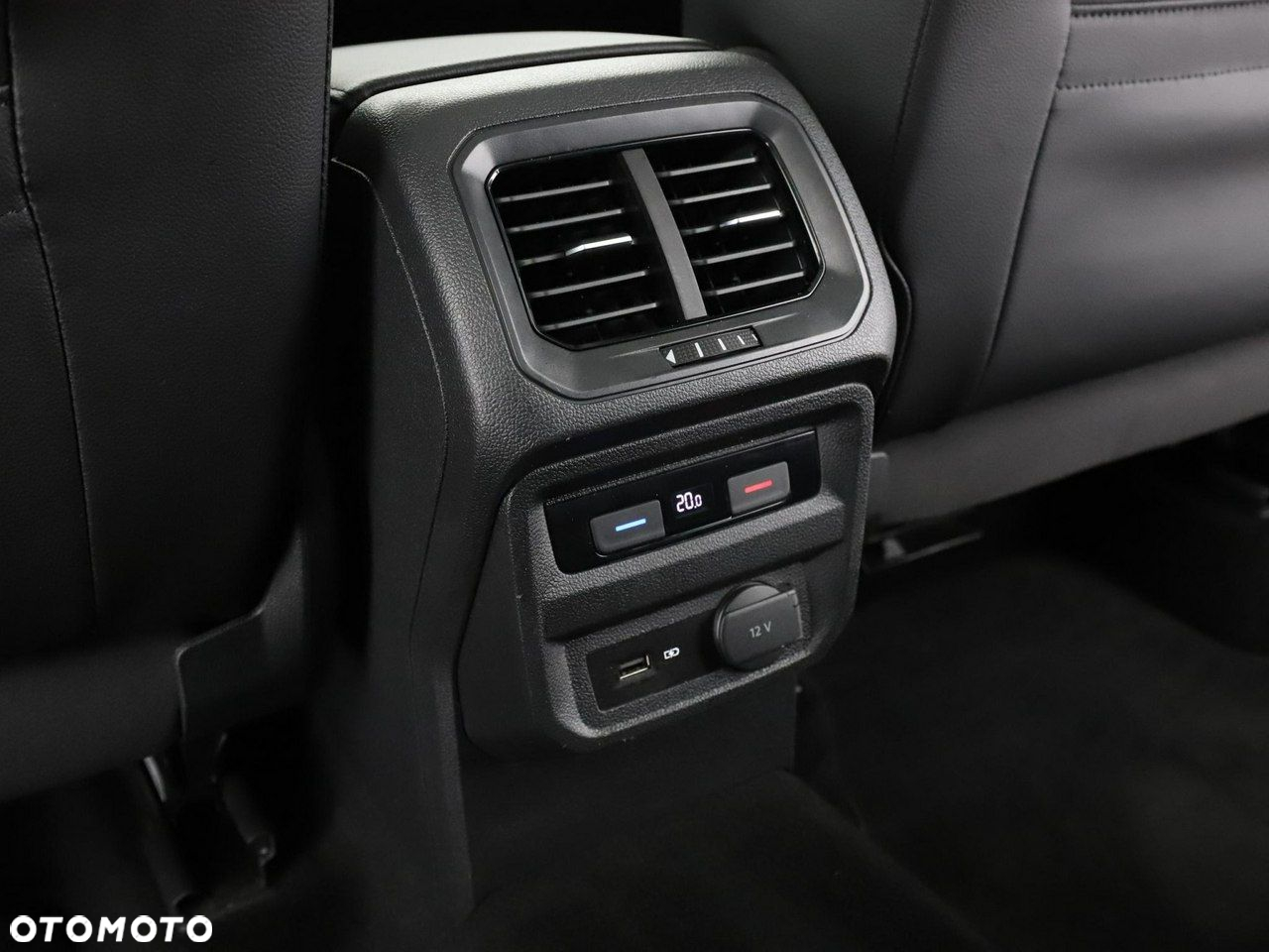 Volkswagen Tiguan 1.5 TSI ACT OPF Comfortline - 38