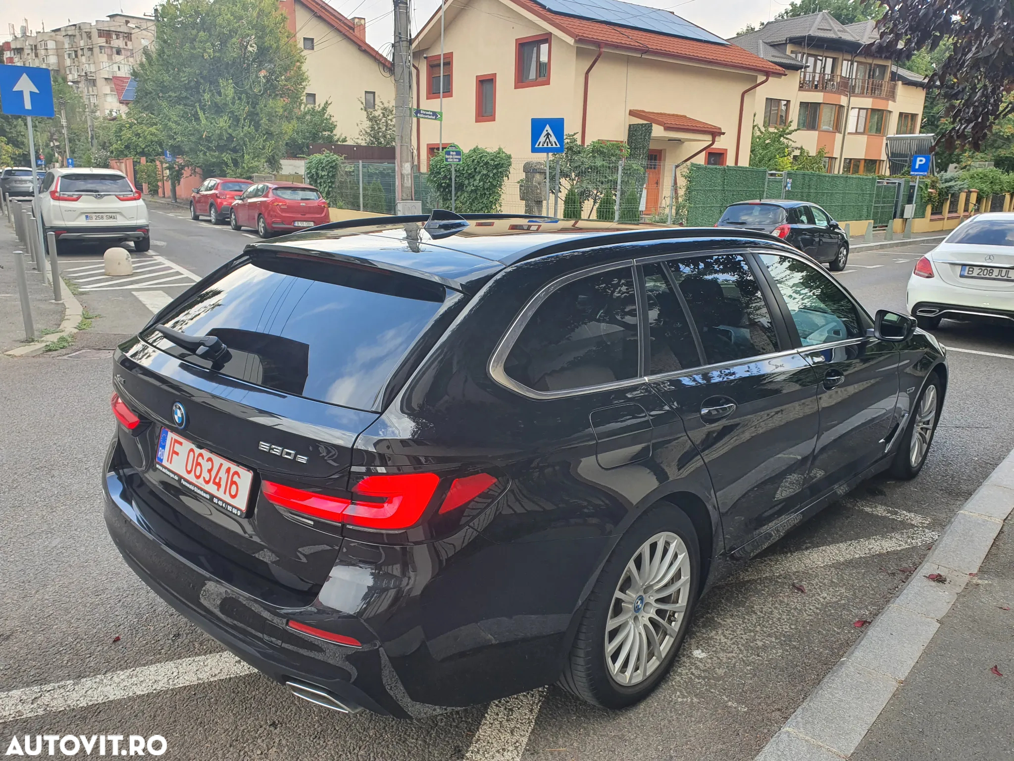 BMW Seria 5 530e xDrive Aut. - 4