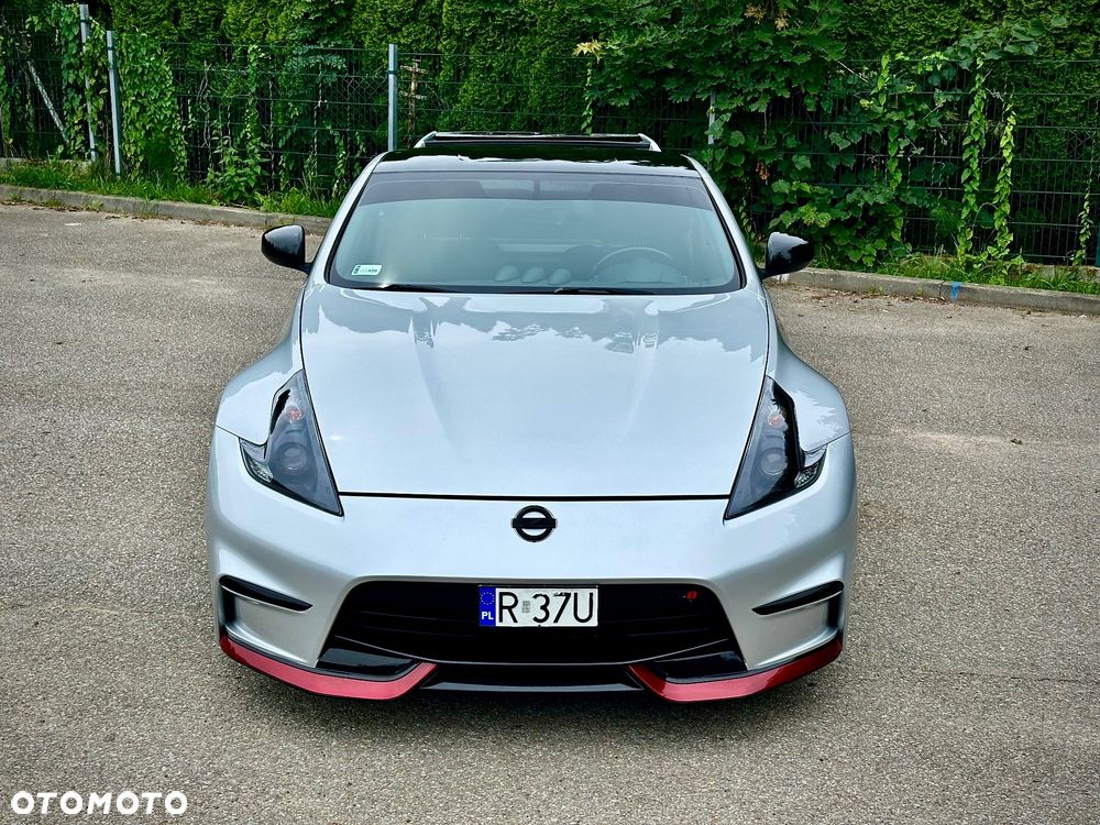 Nissan 370 Z - 2