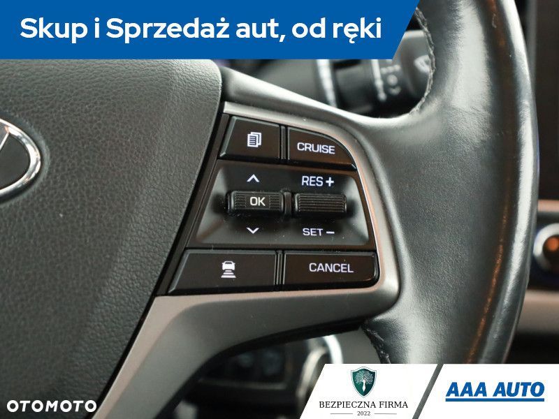 Hyundai Elantra - 15