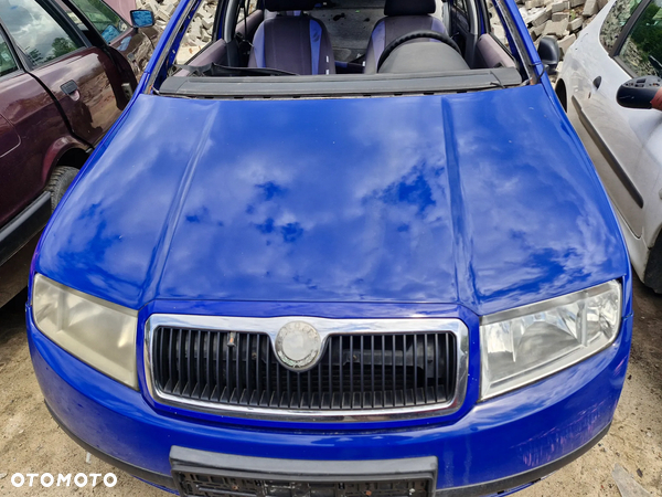 Fabia I maska 4590