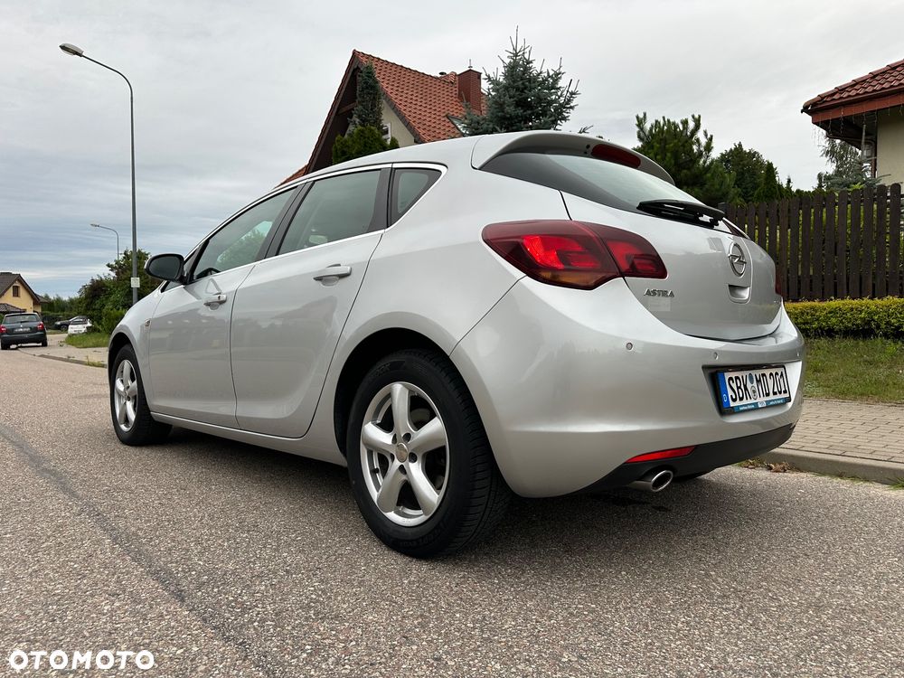 Opel Astra 1.4 Turbo Cosmo - 9