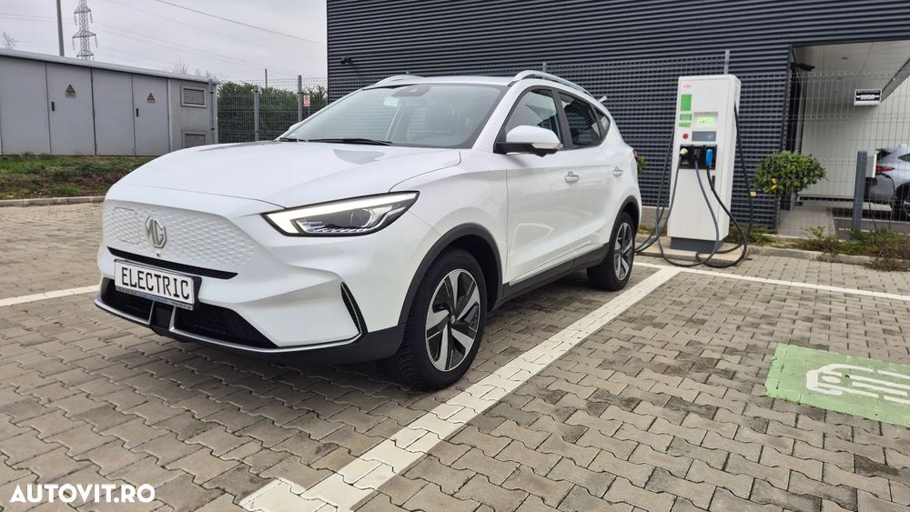 MG ZS EV Maximal Luxury - 2