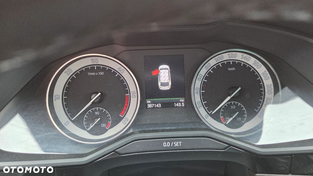 Skoda Superb 2.0 TDI 4x4 L&K DSG - 7