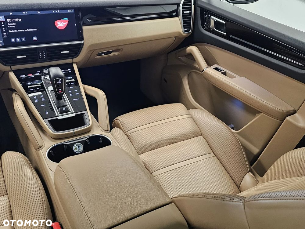 Porsche Cayenne Tiptronic S - 40