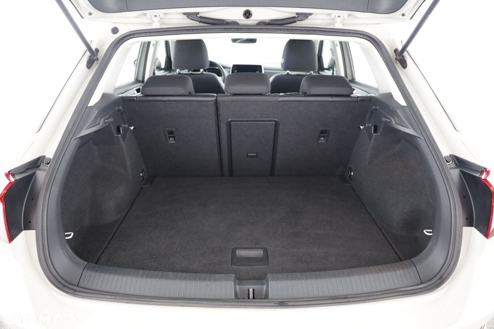 Volkswagen T-Roc - 11