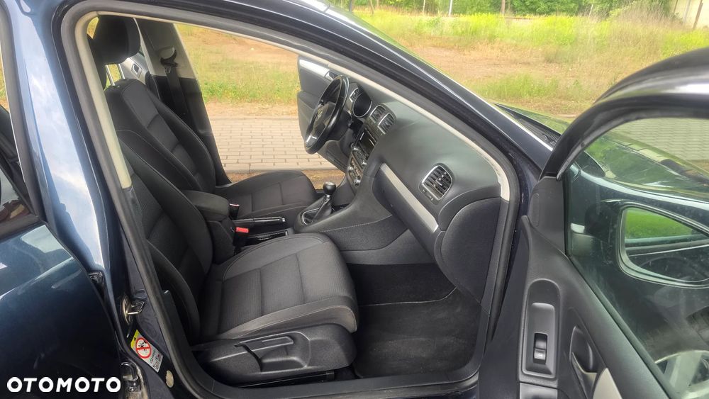 Volkswagen Golf 1.6 TDI DPF Team - 28
