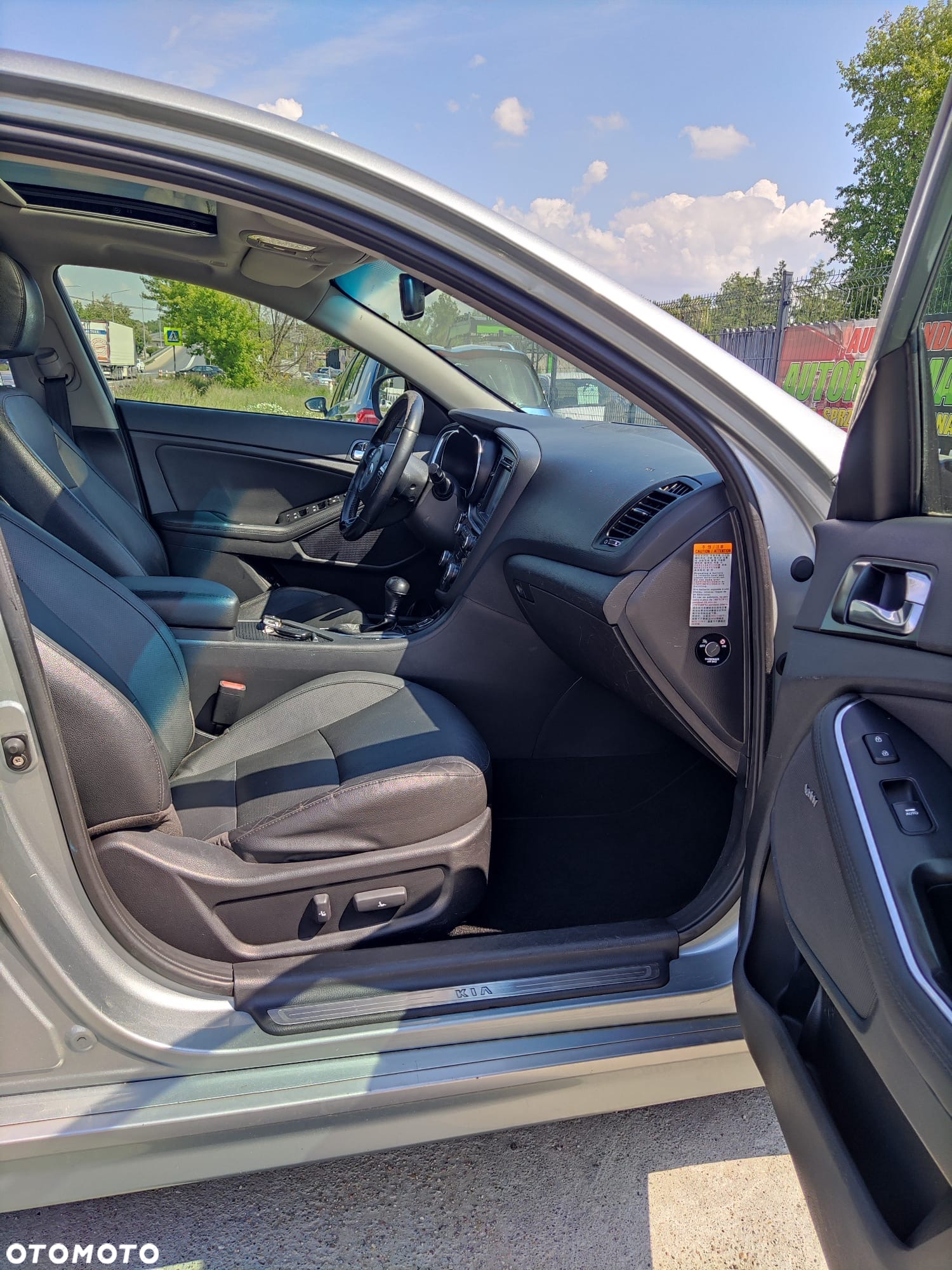 Kia Optima 2.0 CVVT Hybrid Attract - 16