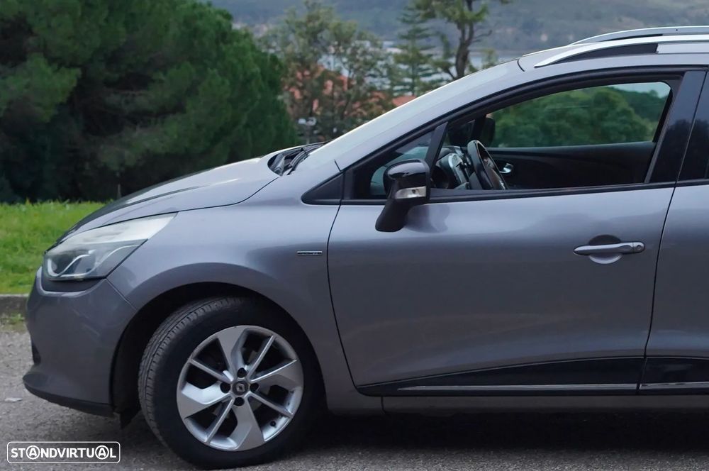 Renault Clio Sport Tourer - 10