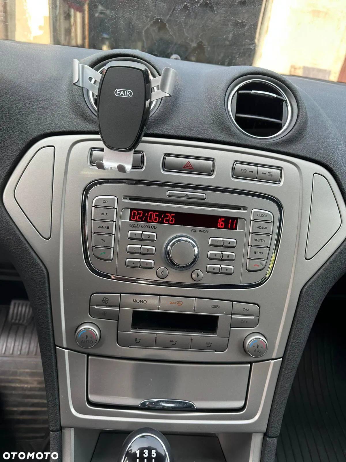 Ford Mondeo 2.0 Ambiente - 12