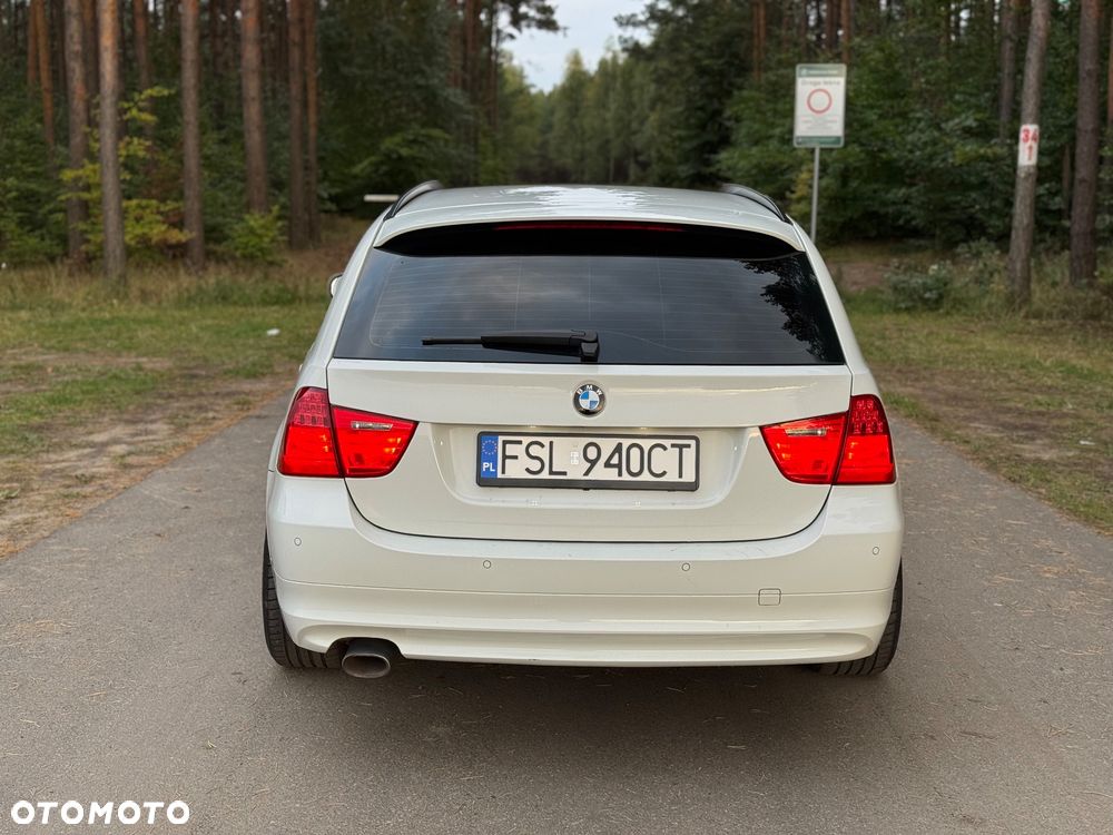 BMW Seria 3 318d DPF Touring Edition Sport - 7