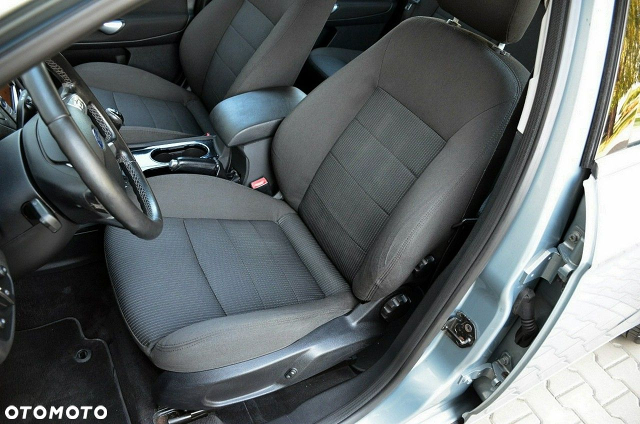 Ford Mondeo - 25