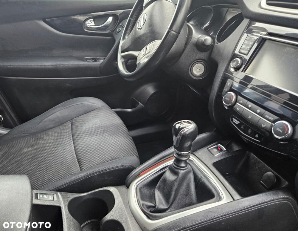 Nissan Qashqai 1.6 dCi Tekna S&S - 17