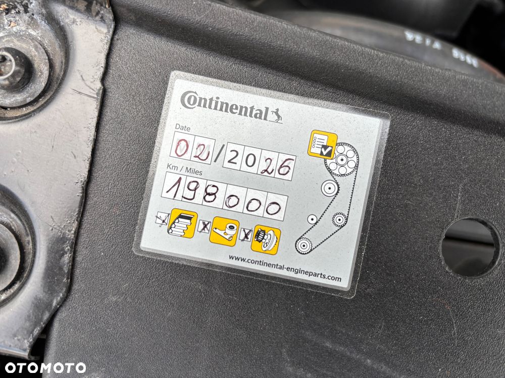 Volkswagen Touran - 19