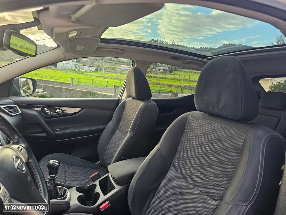 Nissan Qashqai 1.5 dCi N-Connecta 18 - 13