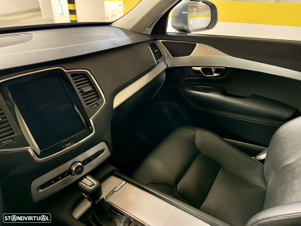 Volvo XC 90 2.0 D4 Momentum - 23