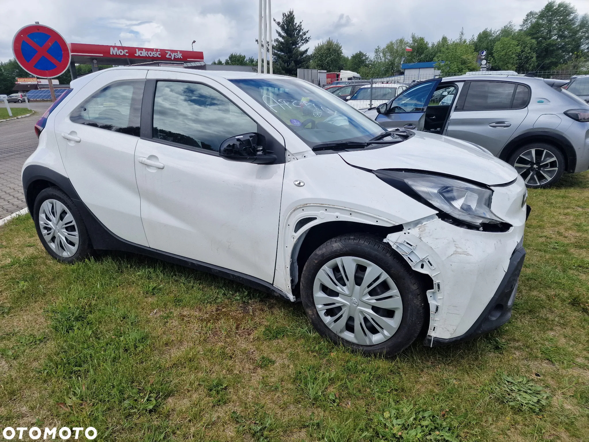 Toyota Aygo X 1.0 VVT-i Black Edition X-shift - 8