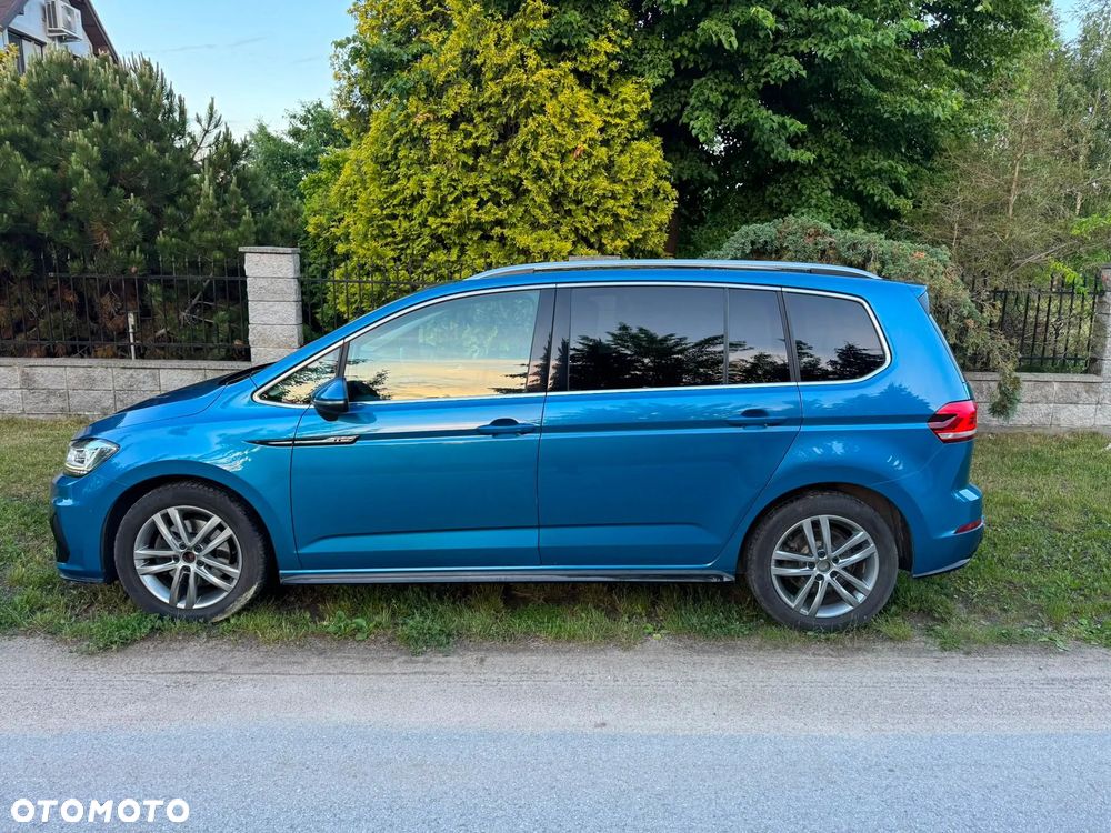 Volkswagen Touran - 1