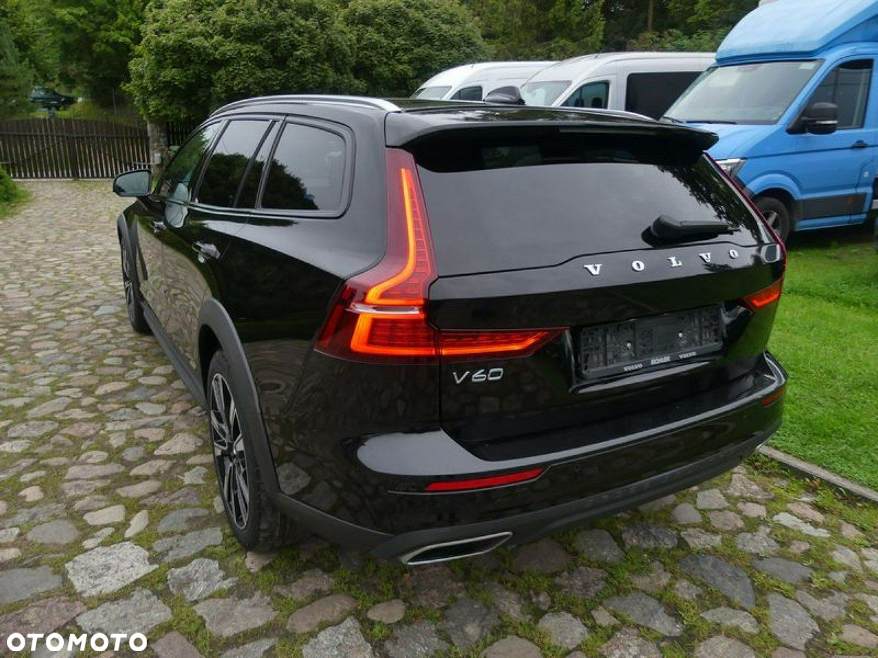 Volvo V60 Cross Country - 23