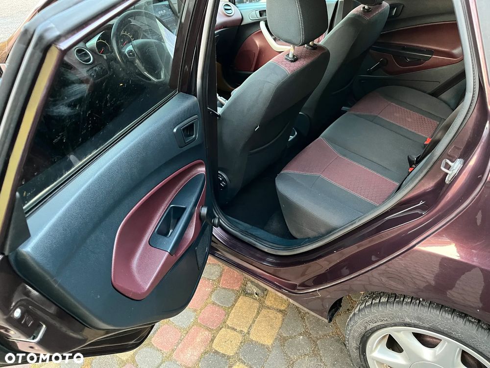 Ford Fiesta 1.25 Titanium - 10