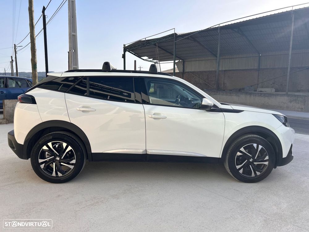 Peugeot 2008 1.2 PureTech Allure Pack - 5