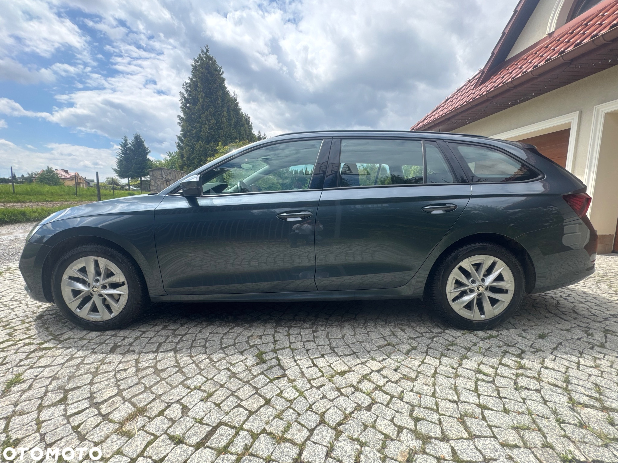 Skoda Octavia 2.0 TDI Style DSG - 11