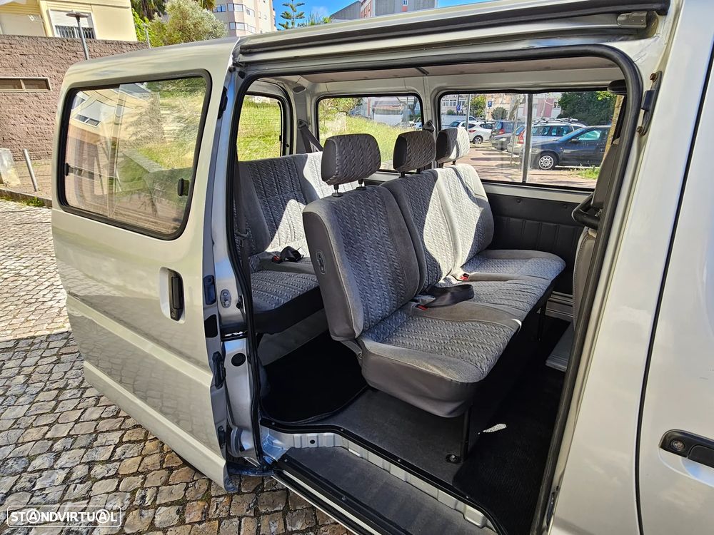Toyota HiAce 2.4 D LH102L 4 Vidros - 8