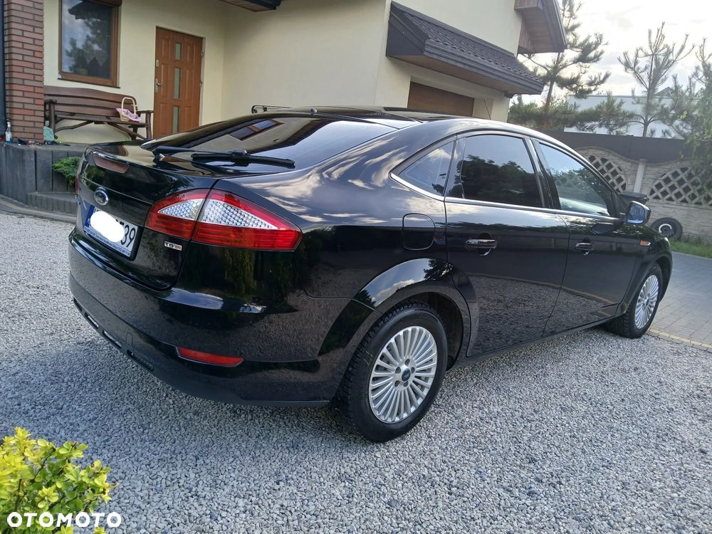 Ford Mondeo 2.0 TDCi Titanium - 11