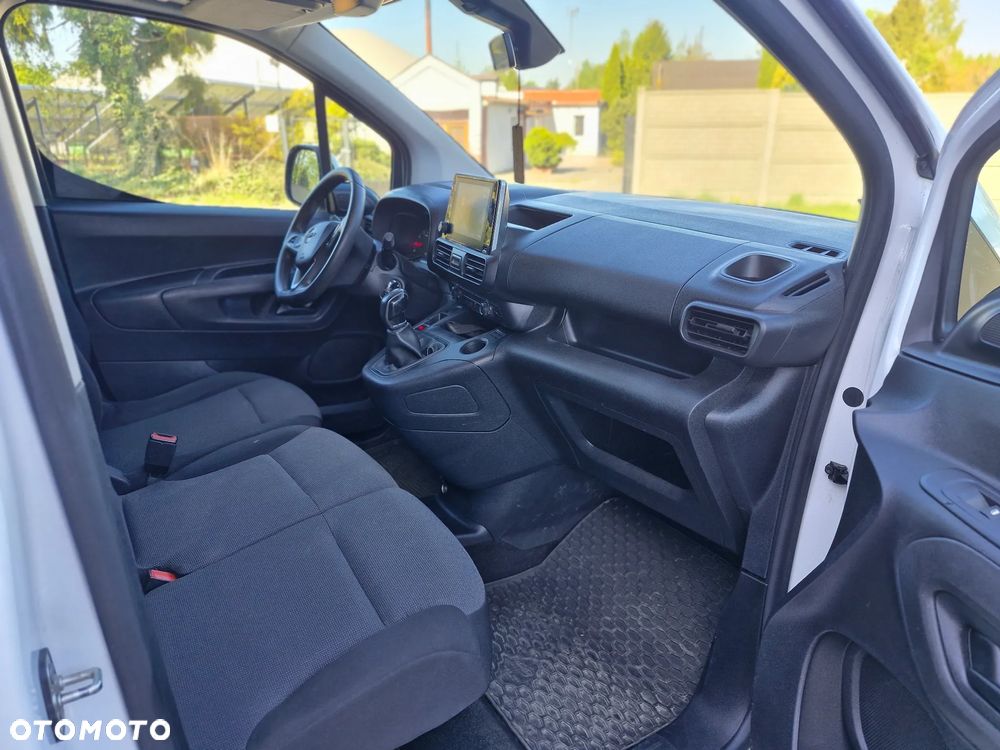 Opel COMBO - 9
