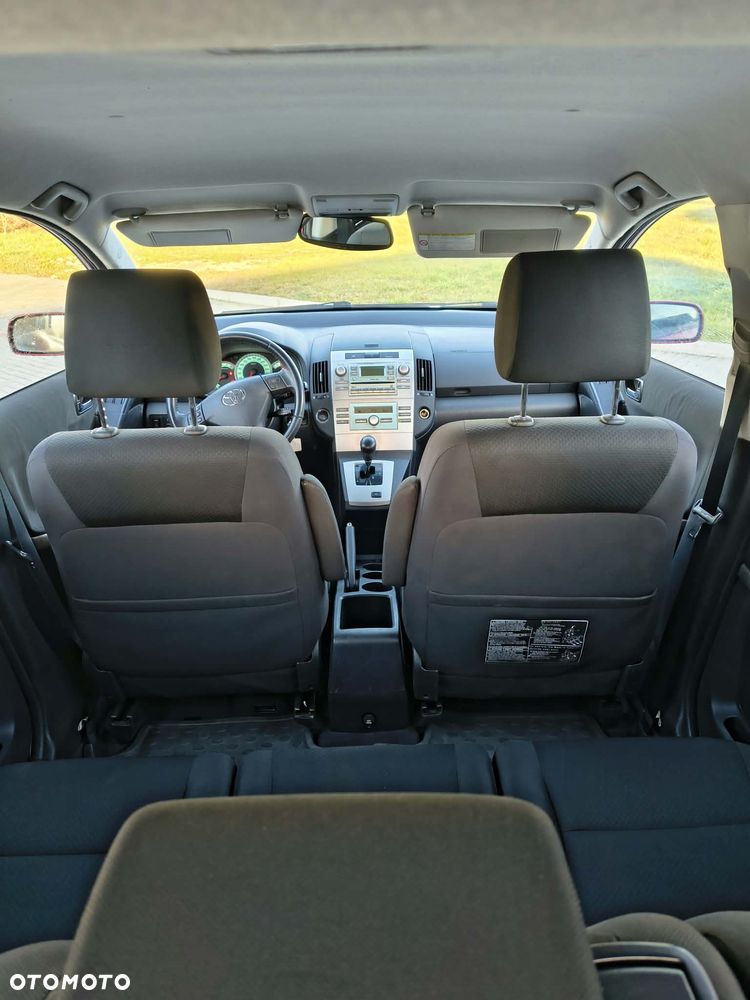 Toyota Corolla Verso - 7