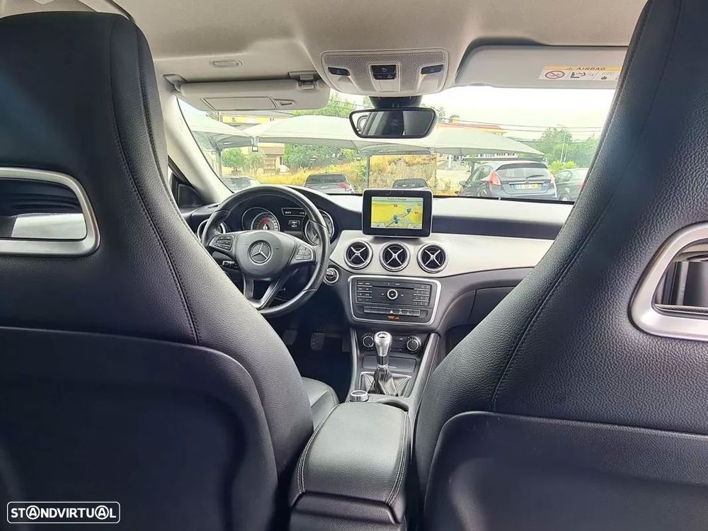 Mercedes-Benz CLA 200 - 14