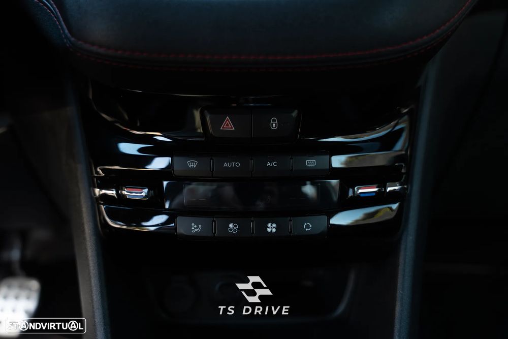 Peugeot 208 1.6 THP GTi - 19