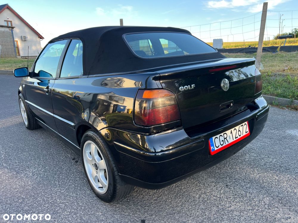 Volkswagen Golf 1.8 GL - 3