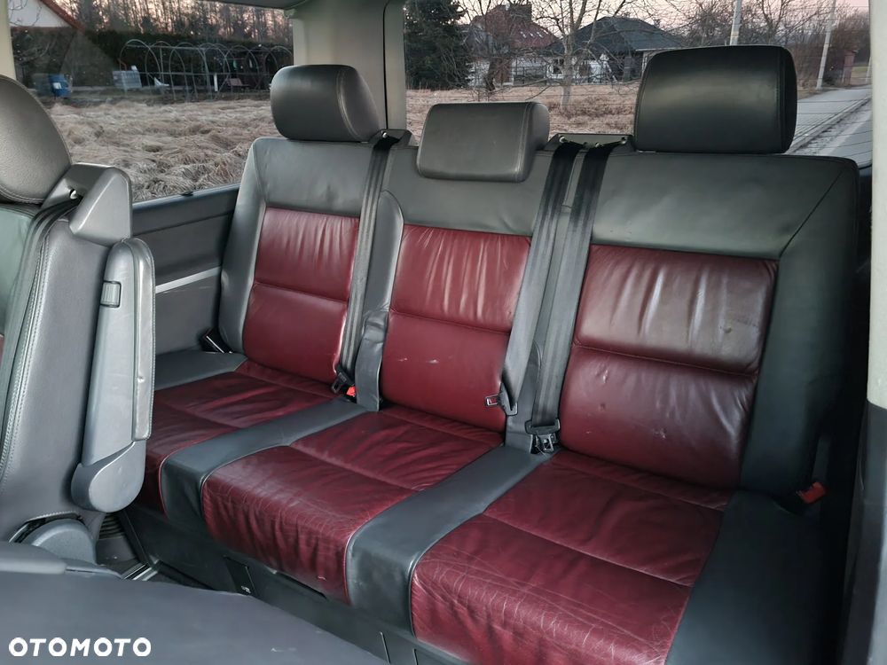 Volkswagen Multivan - 23