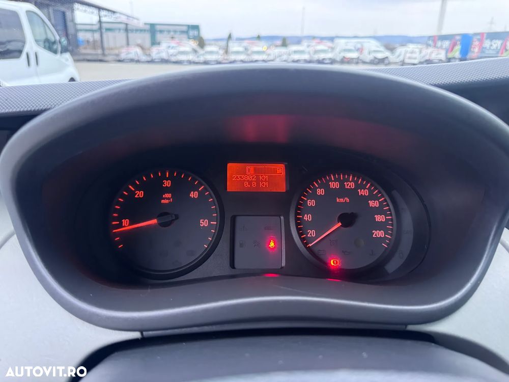 Opel Vivaro L2H1 - 21