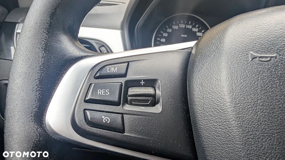 BMW X1 sDrive18d Advantage - 17