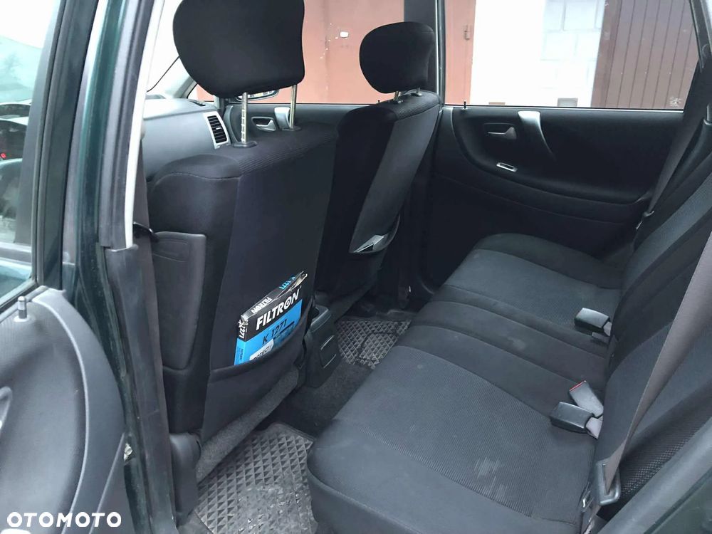 Suzuki Liana 1.6 Comfort - 8