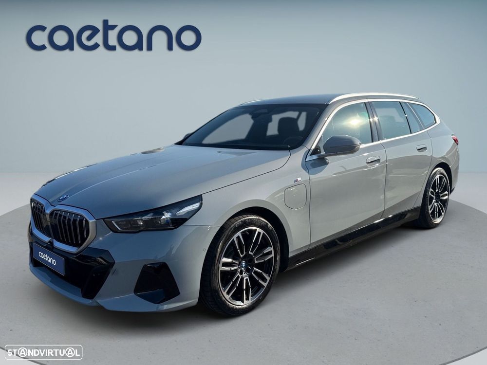 BMW 530 e Pack Desportivo M - 1