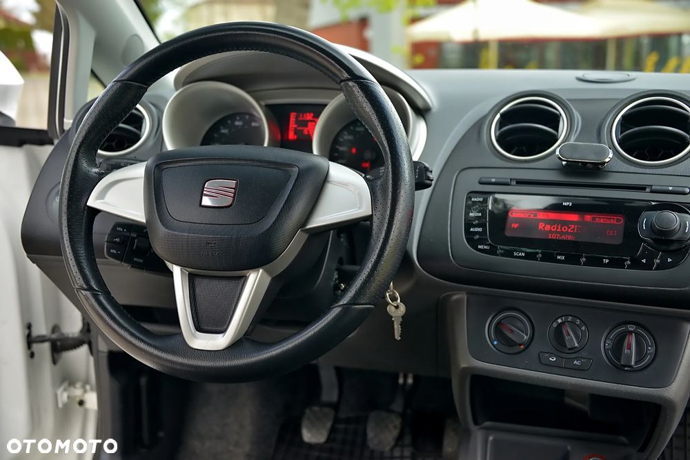 Seat Ibiza SC 1.4 16V Style - 38