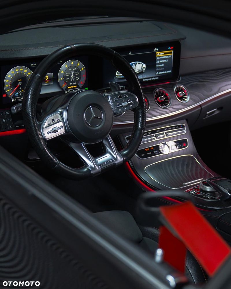 Mercedes-Benz Klasa E - 8