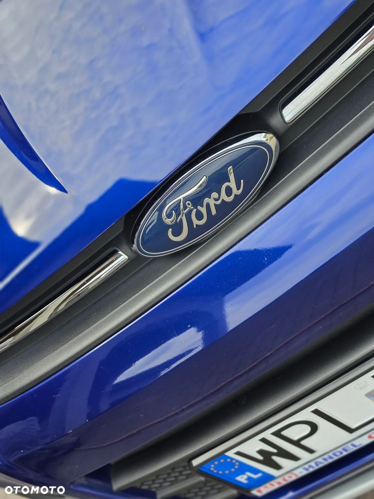 Ford Kuga - 2